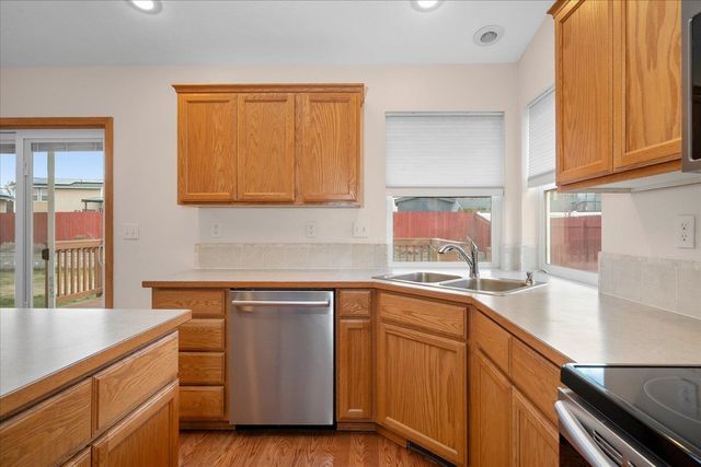 15304 N Wilson Ct, Mead, WA 99021