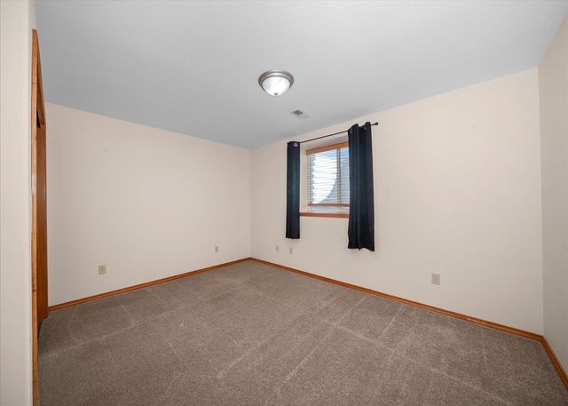 15304 N Wilson Ct, Mead, WA 99021