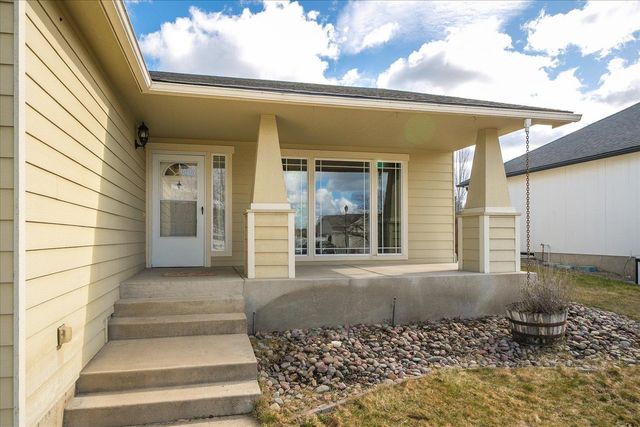 15304 N Wilson Ct, Mead, WA 99021