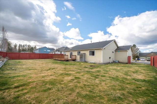 15304 N Wilson Ct, Mead, WA 99021