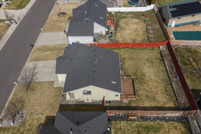 15304 N Wilson Ct, Mead, WA 99021