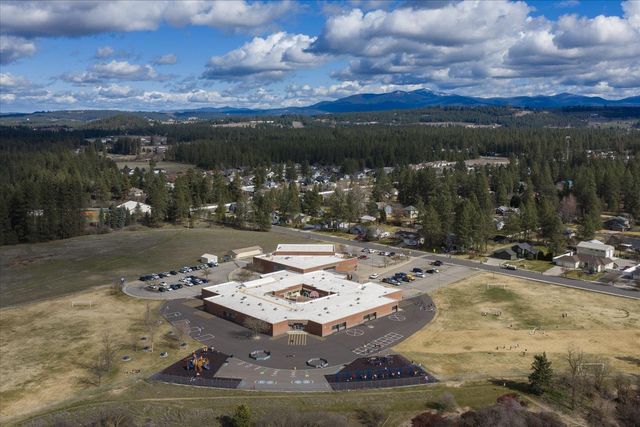 15304 N Wilson Ct, Mead, WA 99021