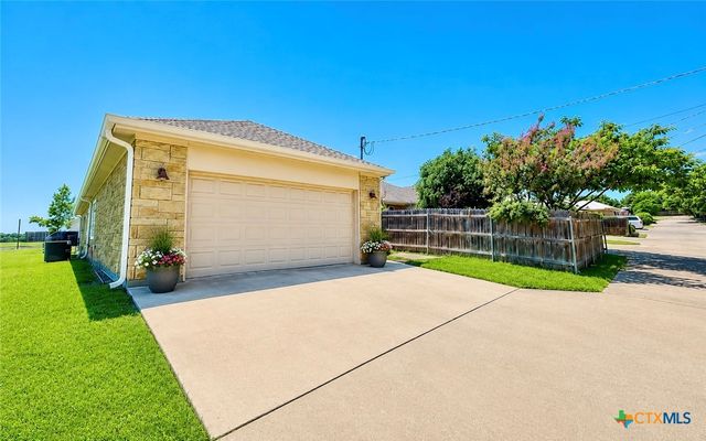 21 Samac Lane, Lampasas, TX 76550