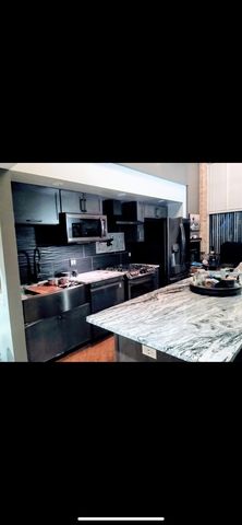 2614 N Clybourn Avenue 106, Chicago, IL 60614