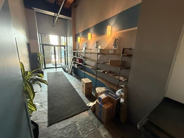 2614 N Clybourn Avenue 106, Chicago, IL 60614
