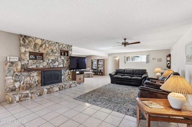 8710 N Hickory Drive, Tucson, AZ 85704