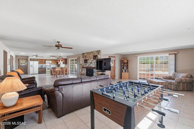 8710 N Hickory Drive, Tucson, AZ 85704