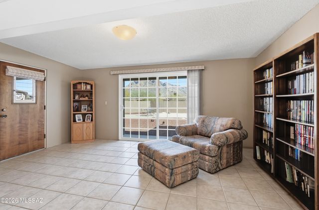 8710 N Hickory Drive, Tucson, AZ 85704