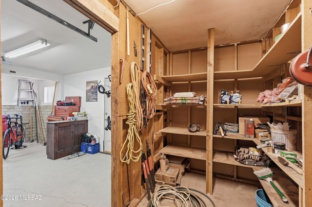 8710 N Hickory Drive, Tucson, AZ 85704