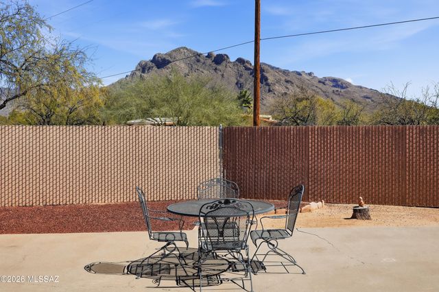 8710 N Hickory Drive, Tucson, AZ 85704