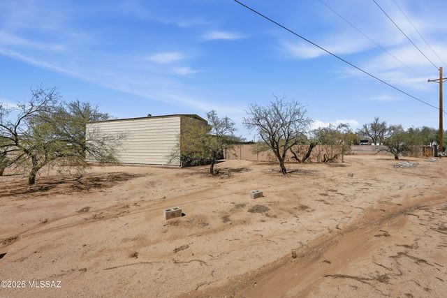 8710 N Hickory Drive, Tucson, AZ 85704