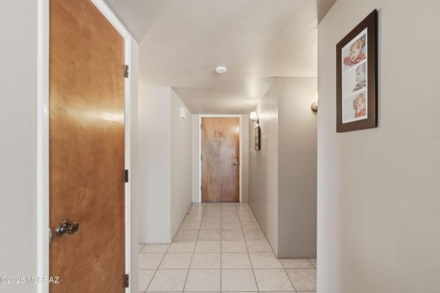 8710 N Hickory Drive, Tucson, AZ 85704