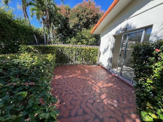 2500 SW 58th Ave, Miami, FL 33155