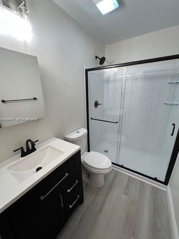 2500 SW 58th Ave, Miami, FL 33155