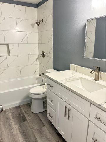 5159 Dumore Drive, Houston, TX 77048