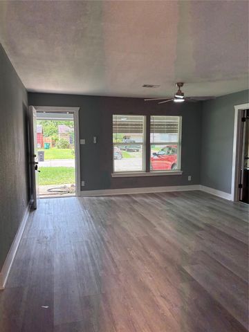 5159 Dumore Drive, Houston, TX 77048