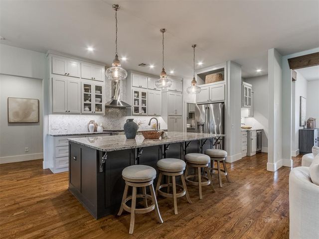 516 Sailboat Bridge Way, Edmond, OK 73034
