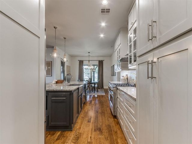 516 Sailboat Bridge Way, Edmond, OK 73034