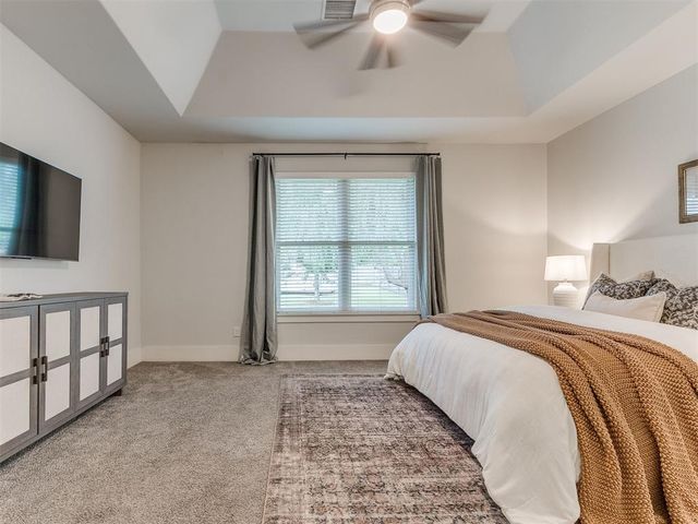 516 Sailboat Bridge Way, Edmond, OK 73034