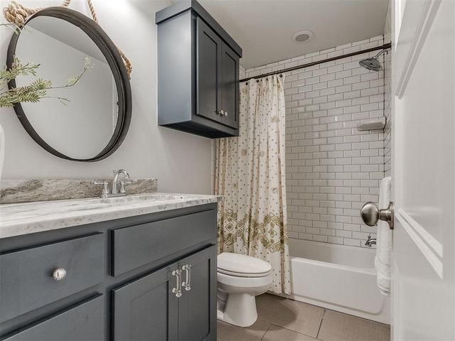 516 Sailboat Bridge Way, Edmond, OK 73034