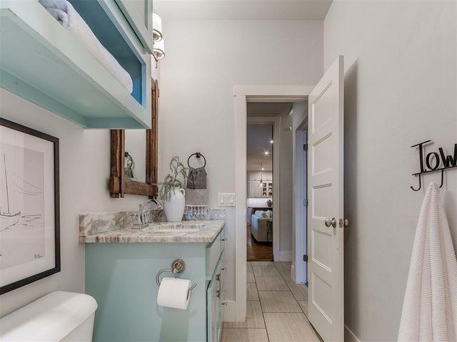 516 Sailboat Bridge Way, Edmond, OK 73034