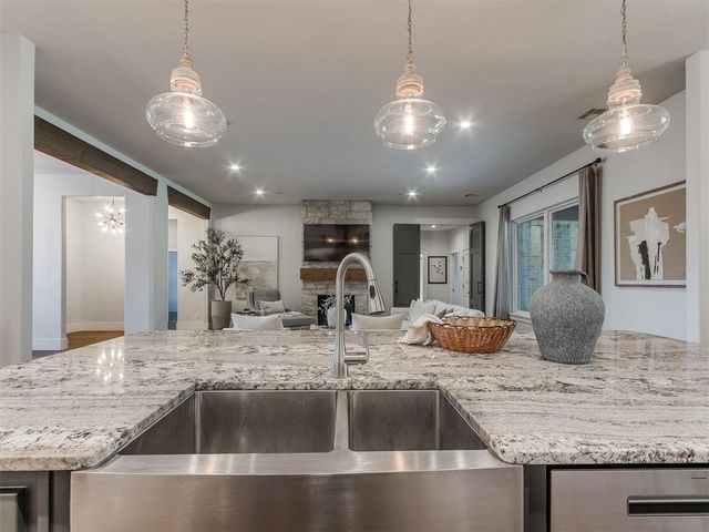 516 Sailboat Bridge Way, Edmond, OK 73034