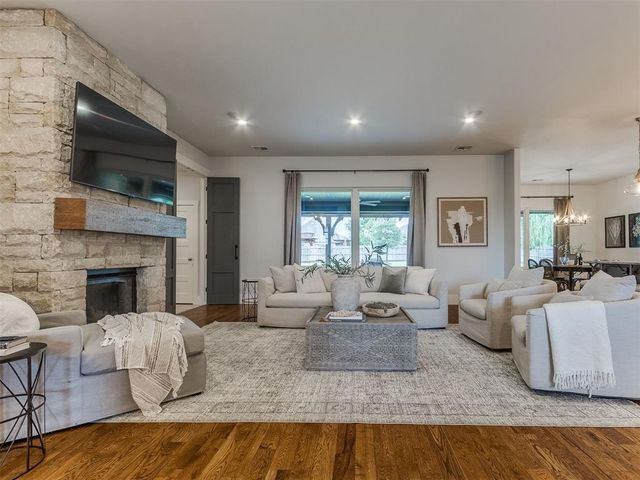 516 Sailboat Bridge Way, Edmond, OK 73034