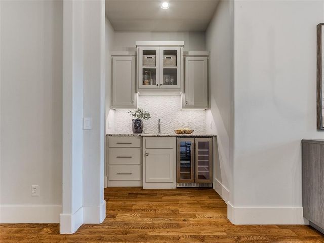 516 Sailboat Bridge Way, Edmond, OK 73034