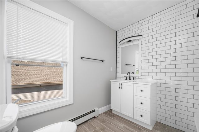 92 Spring Street, Lincoln, RI 02838