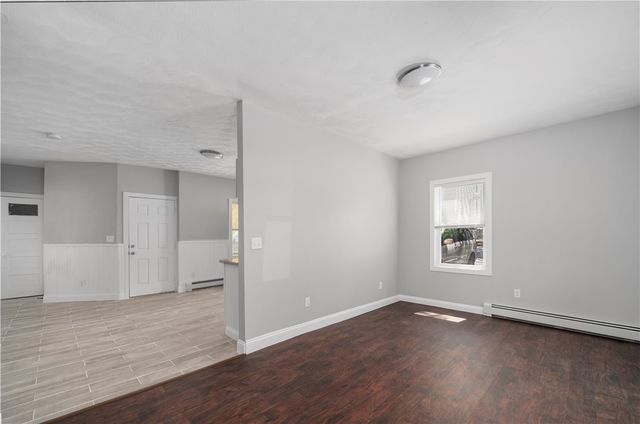 92 Spring Street, Lincoln, RI 02838