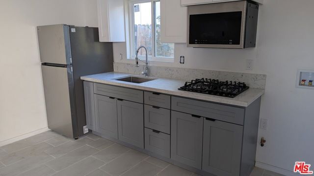 416 E 101st Street, Los Angeles, CA 90003