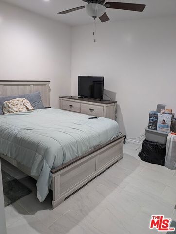 416 E 101st Street, Los Angeles, CA 90003