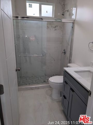 416 E 101st Street, Los Angeles, CA 90003