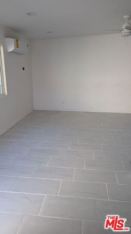 416 E 101st Street, Los Angeles, CA 90003