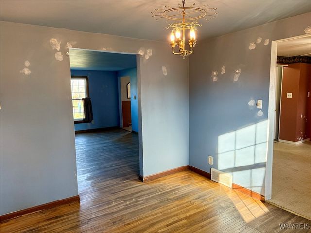 1912 Creekside Drive, Grand Island, NY 14072