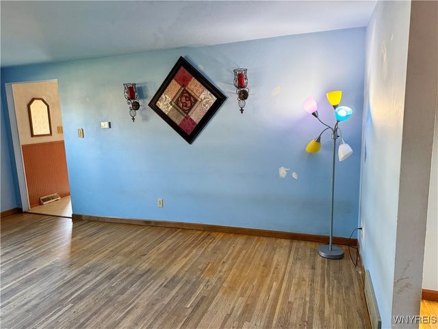 1912 Creekside Drive, Grand Island, NY 14072