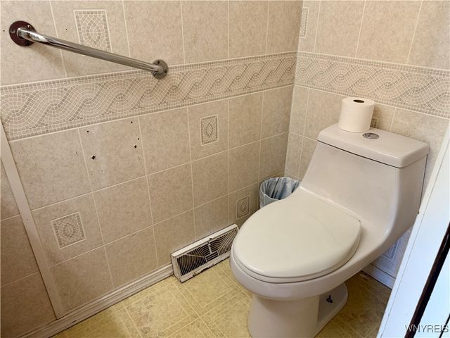 1912 Creekside Drive, Grand Island, NY 14072