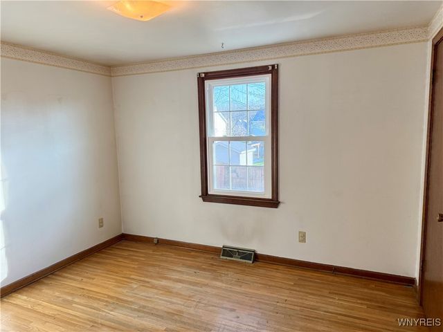 1912 Creekside Drive, Grand Island, NY 14072