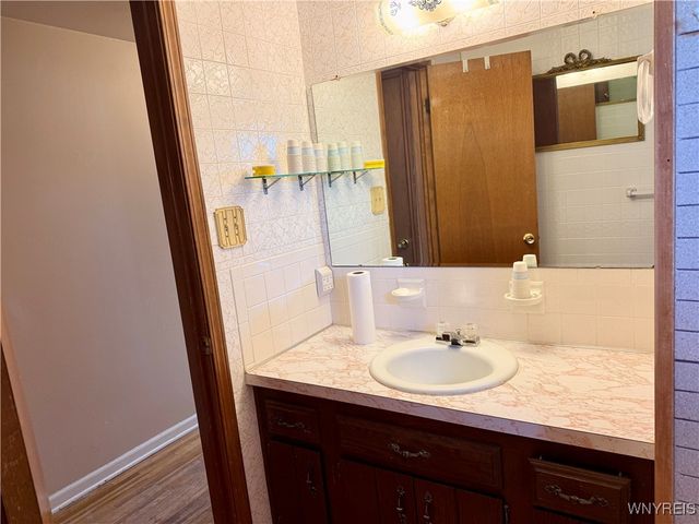 1912 Creekside Drive, Grand Island, NY 14072