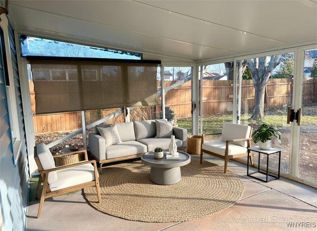 1912 Creekside Drive, Grand Island, NY 14072