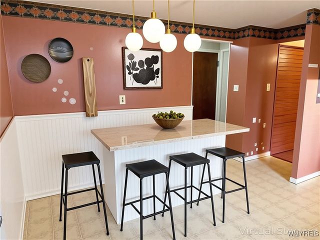 1912 Creekside Drive, Grand Island, NY 14072