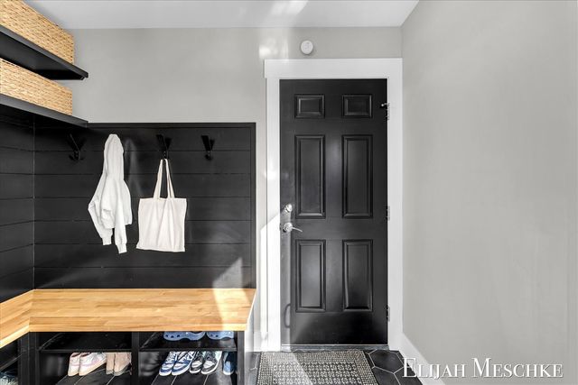 6771 Juneview Court, Rockford, MI 49341