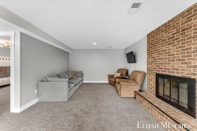 6771 Juneview Court, Rockford, MI 49341