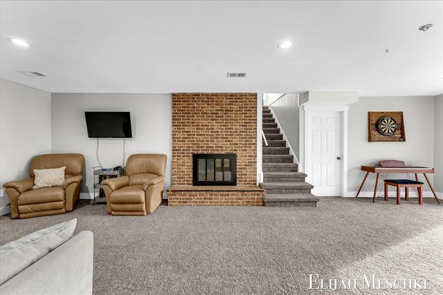 6771 Juneview Court, Rockford, MI 49341