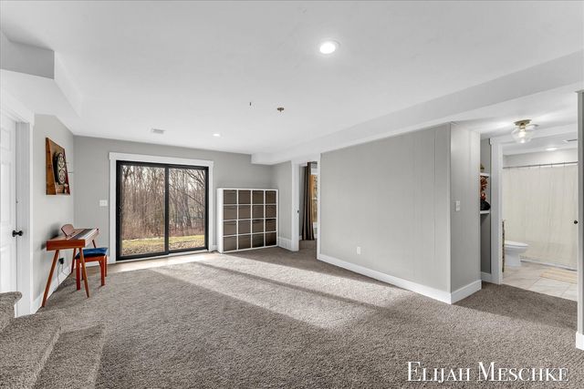 6771 Juneview Court, Rockford, MI 49341