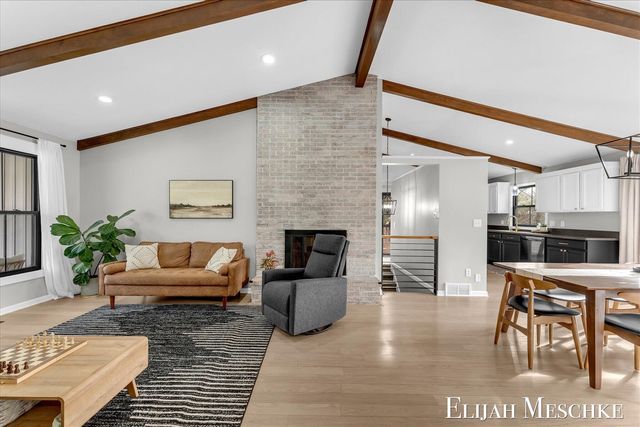 6771 Juneview Court, Rockford, MI 49341