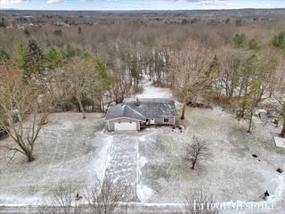 6771 Juneview Court, Rockford, MI 49341