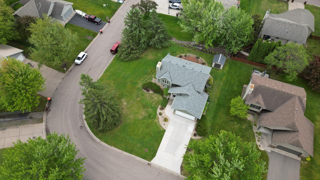 5518 Oakgreen Place N, Oak Park Heights, MN 55082