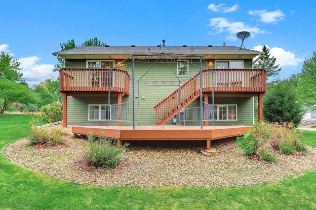 5518 Oakgreen Place N, Oak Park Heights, MN 55082