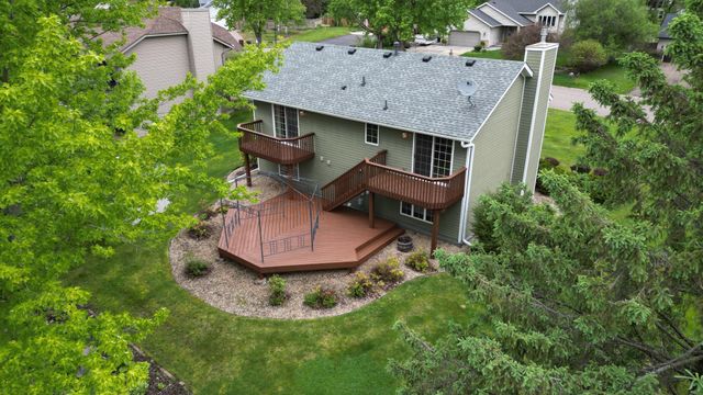 5518 Oakgreen Place N, Oak Park Heights, MN 55082